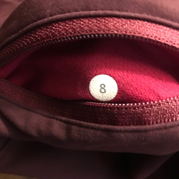 Lululemon Run Inspire Crop Burgundy Size 8 - Picture 11 of 13